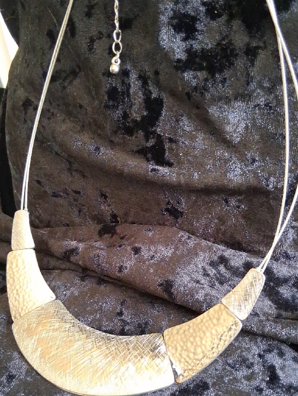 H&M Textured Silver Statement Collar Necklace - Picture 8 of 10